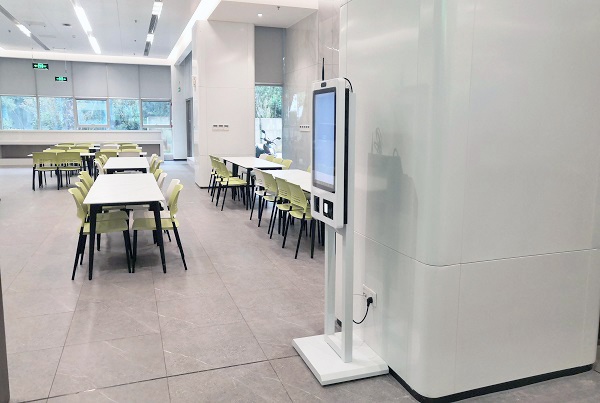 自助点餐机使餐饮行业更智能